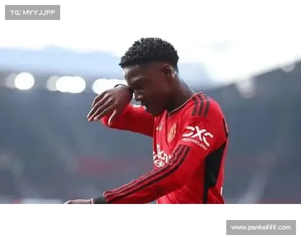 曼联新赛季核心球员表现分析 领军人物与新星崛起助力球队重回巅峰 曼联新赛季核心球员表现分析 领军人物与新星崛起助力球队重回巅峰